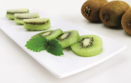 Kiwi - Scheiben und Viertel Obst geschnitten Eisbecher Obstsalat Köhra Umgebung Leipzig